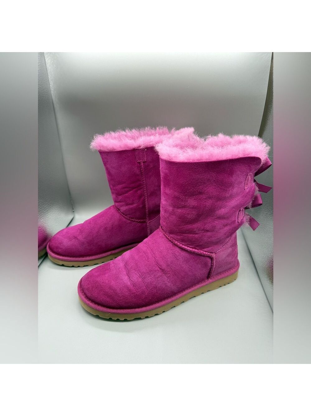UGG Classic Bailey Bow II Boots in Paz Pink /US Womens Size 6 / Gently Used - Picture 9 of 12